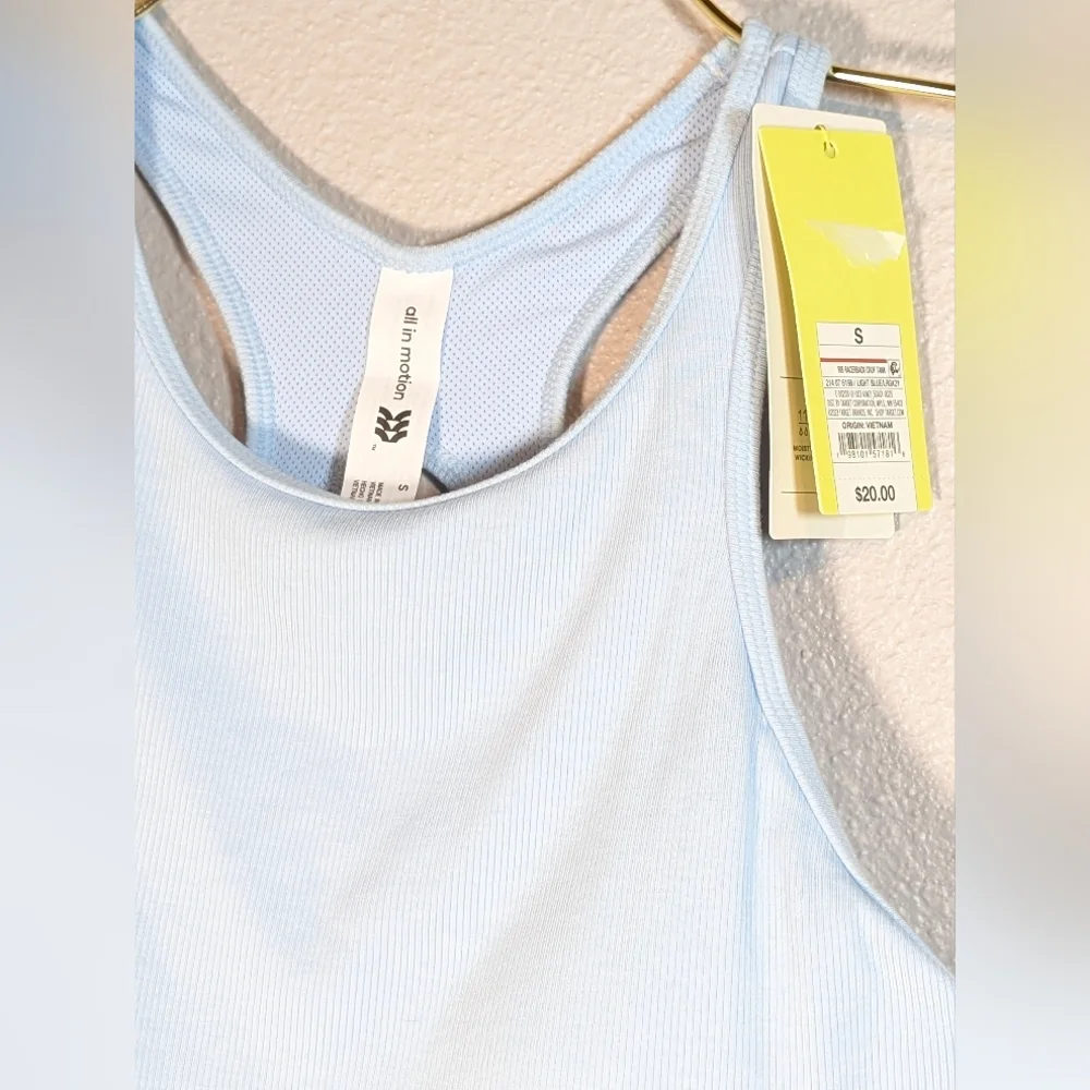 ☁️ All In Motion NWT Light Blue Rib Racerback Crop Tank - Size Small - Picture 3 of 8